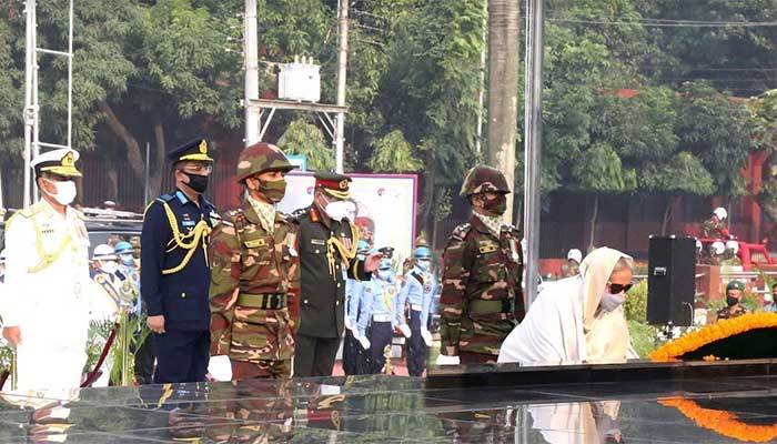 PM pays tributes to armed forces martyrs