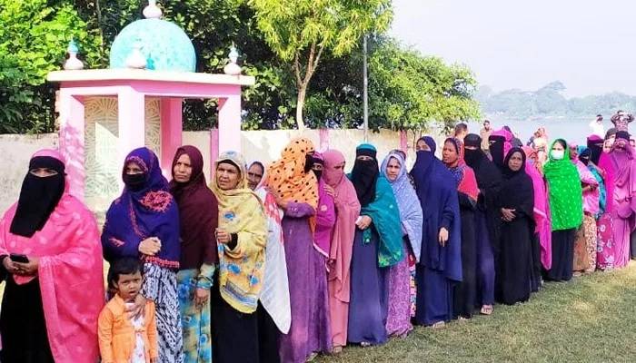 Third phase voting underway in one thousand UPs