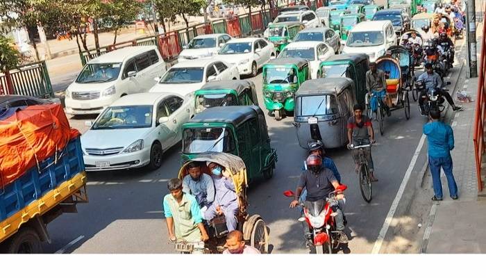 Commuters suffer much on the way due to extra fair