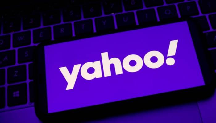 Yahoo pulls out of China over 'challenging' business conditions