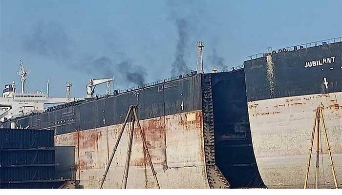 Scrap ship catches fire in Sitakunda, 5 workers burnt