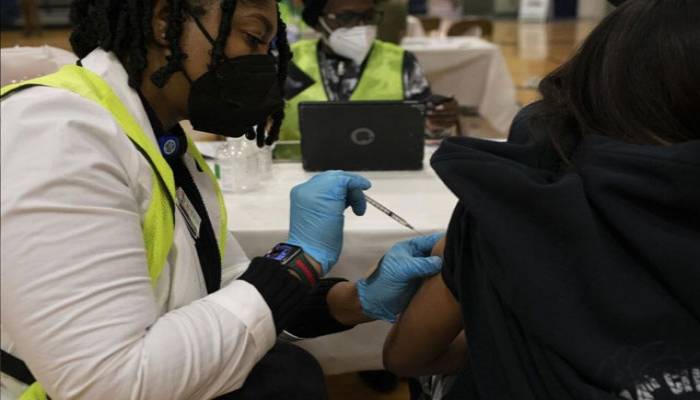Booster shots are instrumental in fighting omicron, CDC data show