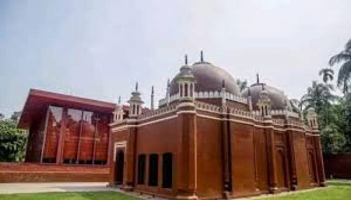 Keraniganj's 'Red Mosque' gets Abdullatif Al Fozan Award