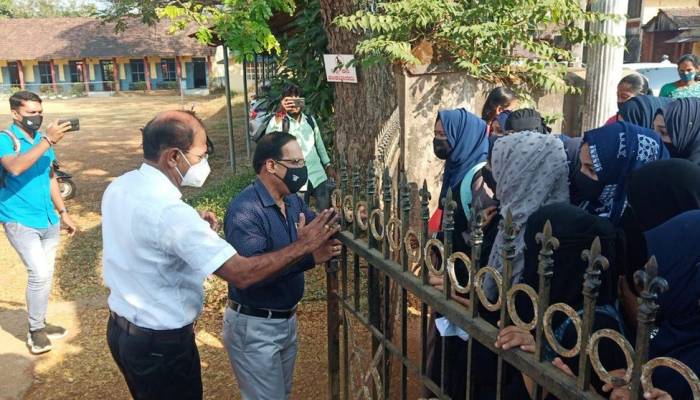 Karnataka hijab row: Judge refers issue to larger bench
