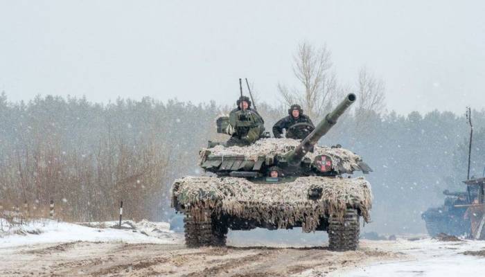 Joe Biden says US citizens should leave Ukraine now