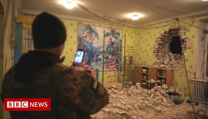 Ukraine tensions: Russia looking for excuse to invade, US says
