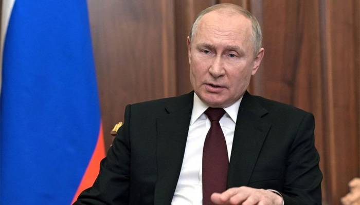 Ukraine invasion: Is this a new Cold War, asks John Simpson