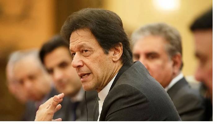 Imran Khan to face no-confidence vote on Friday