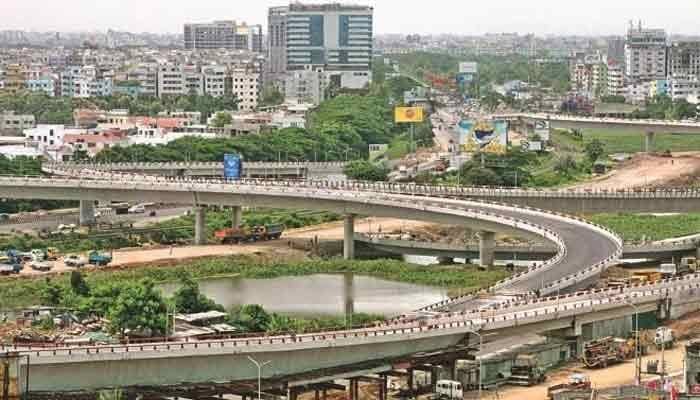 Body of a young woman recovered in Kuril flyover area