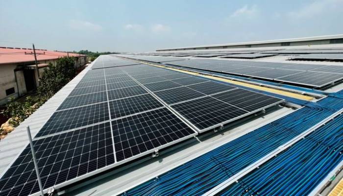 Akij group sets rooftop solar on jute mill at Boalmari
