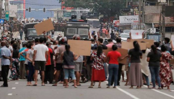 Sri Lankan ministers resign amid economic crisis