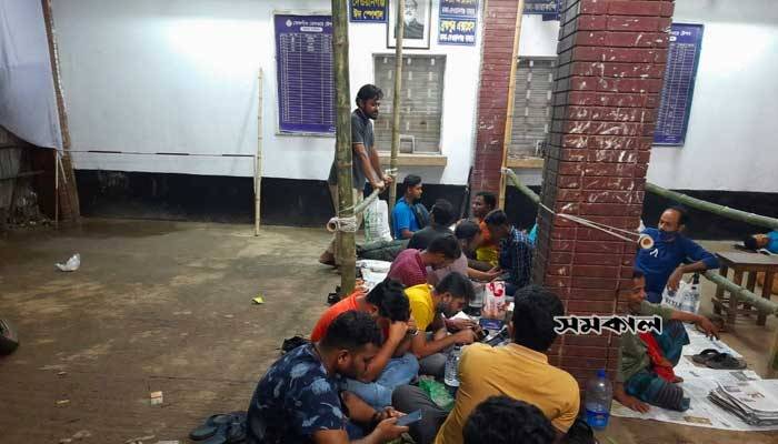 Advance train tickets selling begins