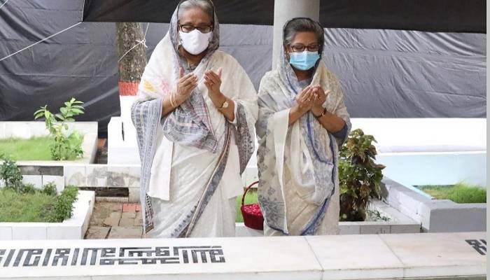 PM offers prayers at her martyred family members’ Banani graves