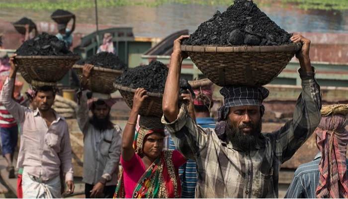 Bangladesh's per capita income reaches $2,825: BBS