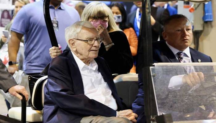 Buffett reveals big investments