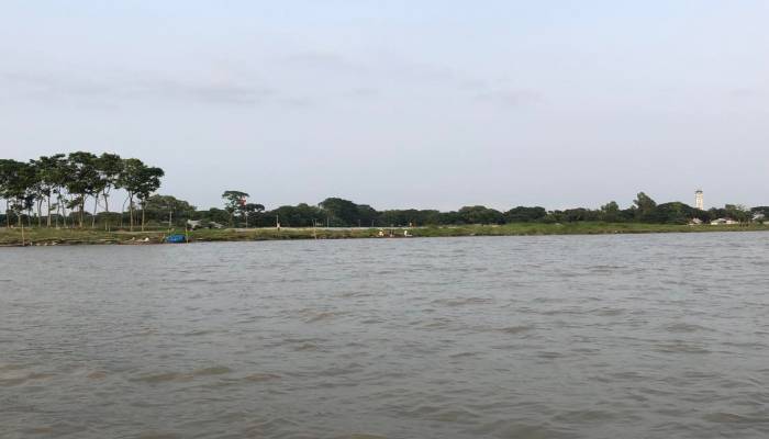 Water levels in 76 rivers rise, 29 fall