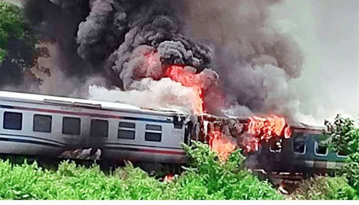 Fire at Parabat train, Dhaka-Sylhet rail link closed