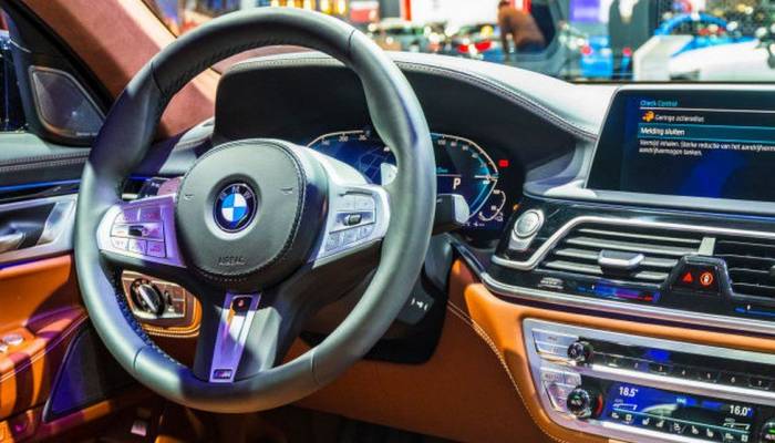 BMW introduces new heated seat subscription in UK