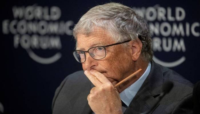 Bill Gates donates $20bn to his foundation