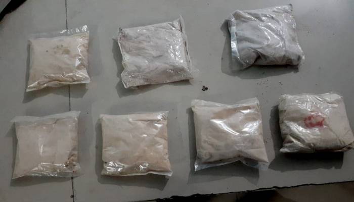1.25 kg heroin seized in C'nawabganj