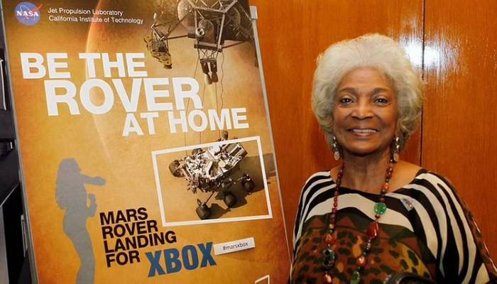 Trailblazing Star Trek actress Nichelle Nichols dies