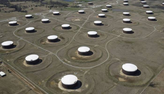 Oil prices down 1.5% for the week on recession jitters