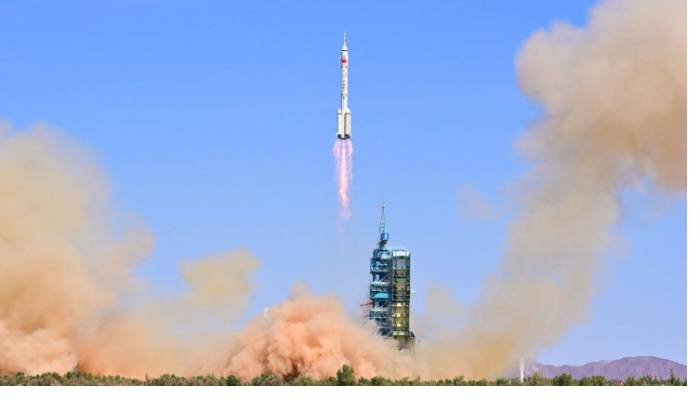 China successfully launches a pilot reusable spacecraft