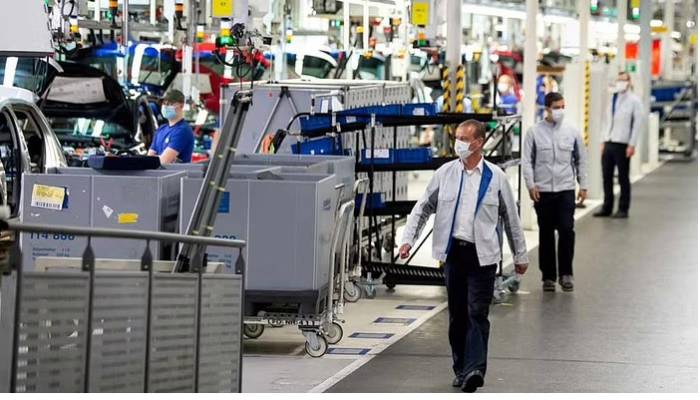Rising energy prices threaten backbone of German industry
