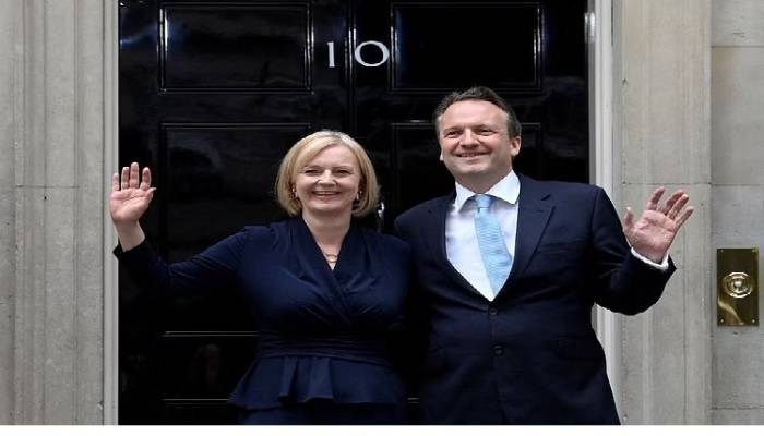 Liz Truss's cabinet is Britain's first without white man in top jobs