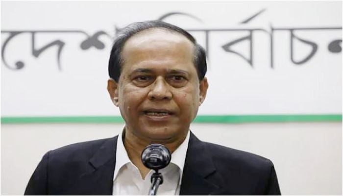 CEC asks DCs, SPs to work as govt employee, not party worker