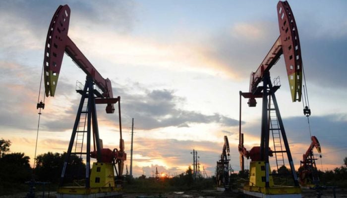 Oil prices fall more than 3 per cent on recession worries