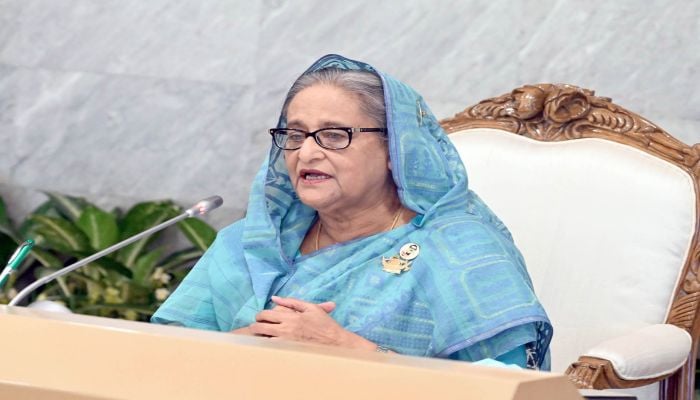 Work in advance to avert famine: PM to secretaries