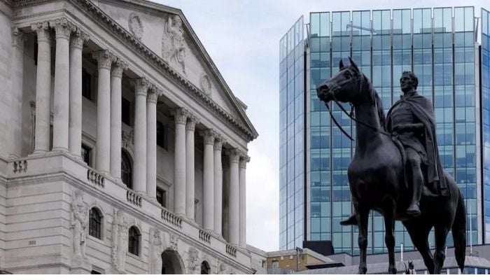 Bank of England expects UK to fall into longest ever recession