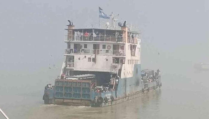 Ferry movement suspended in Paturia-Daulatdia