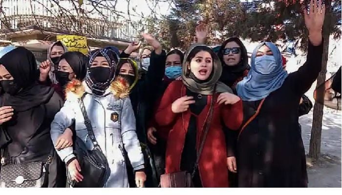 Heartbreaking video of wailing Afghan girls goes viral after ban on female education