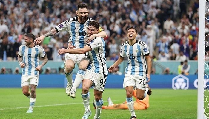 Messi & Alvarez fire Argentina to World Cup final