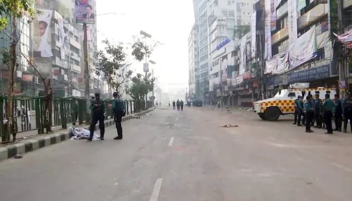 Commuters suffer for lack of transport on Dhaka streets