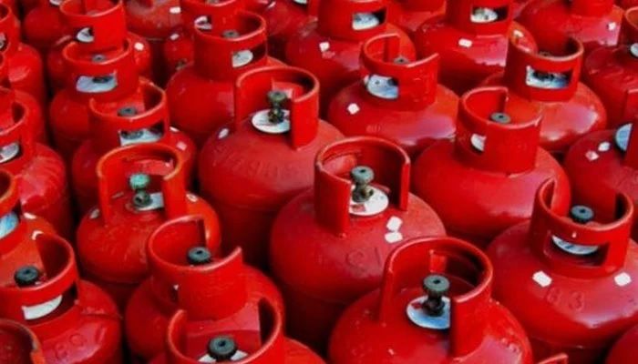 12 kg cylinder gas price reduced by Tk65