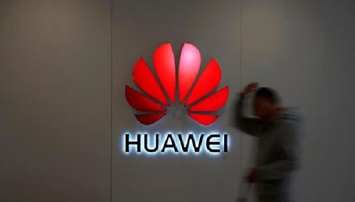 US stops granting export licenses for China's Huawei