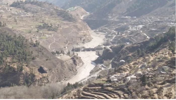 Land sinking in Uttarakhand town, cracks develop in over 500 houses