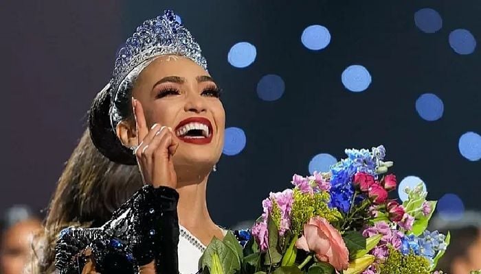Miss USA R'Bonney Gabriel crowned Miss Universe