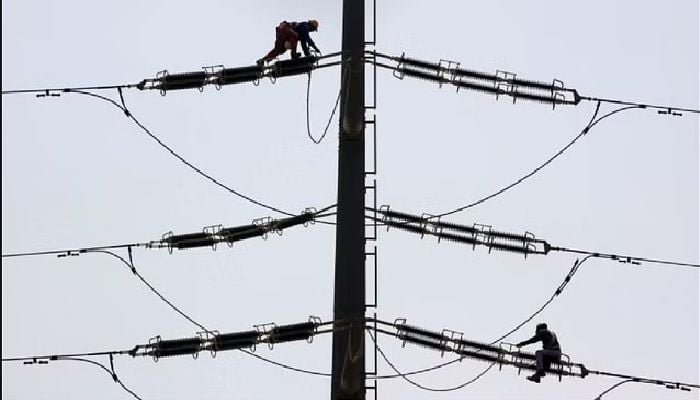 Pakistan suffers major power outage after grid failure