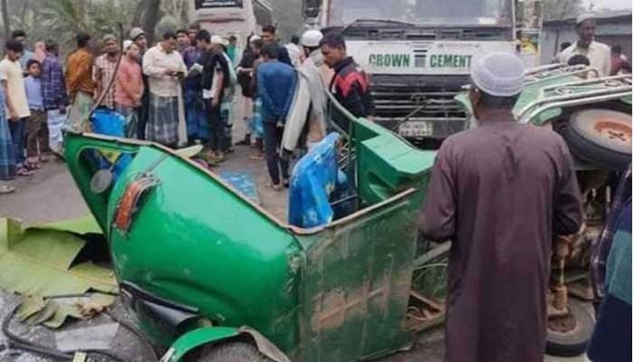 Bus-auto-rickshaw collision leaves 3 dead in Chandpur