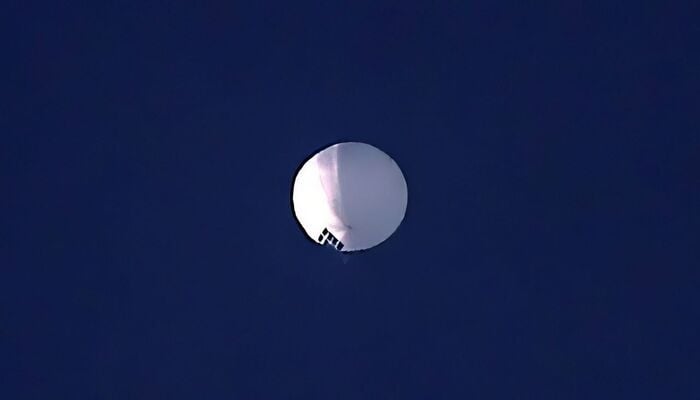 Chinese spy balloon flying over the United States, Pentagon says