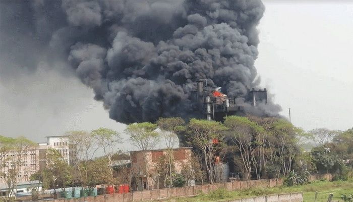 Spinning Mill catches fire in Rupganj