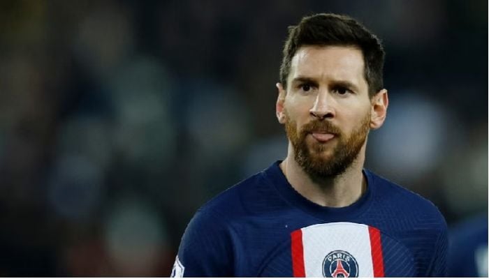 PSG in talks with Messi over renewing contract