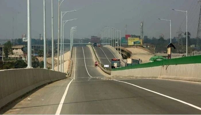 Fast track lane facility on Dhaka-Mawa-Bhanga Expressway opened