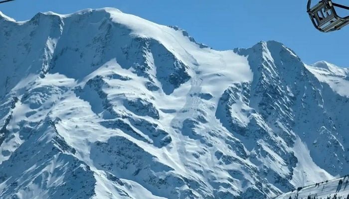 Avalanche kills at least four people in south-eastern France