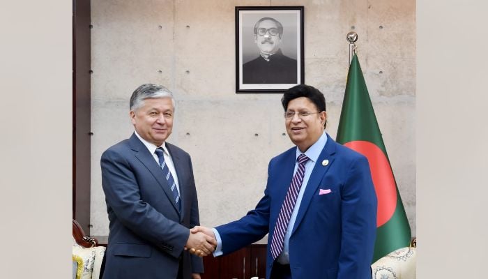 Deputy foreign minister of Uzbekistan meets FM Momen