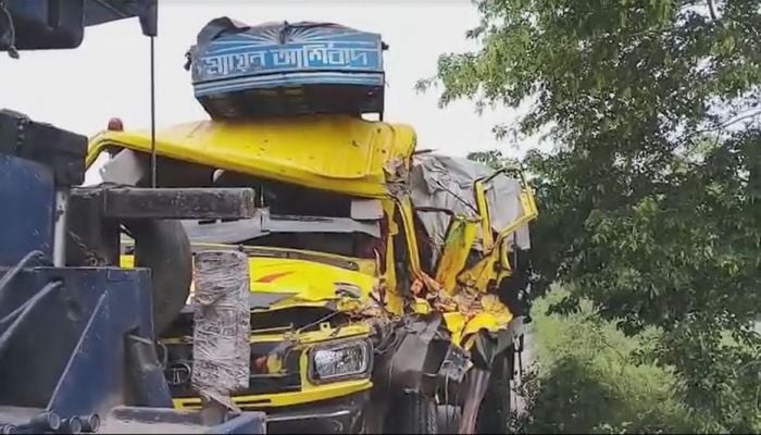 Two killed in Madaripur road accident